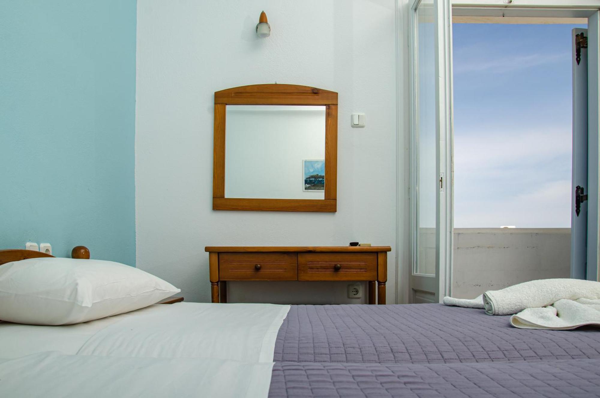 باروس Hotel Livadia المظهر الخارجي الصورة